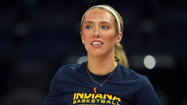 indiana-fever-guard-lexie-hull